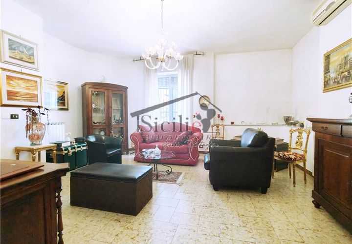 Villa i Ragusa, Ragusa, Ragusa - € 275 000 | Ref: 237 - foto 1