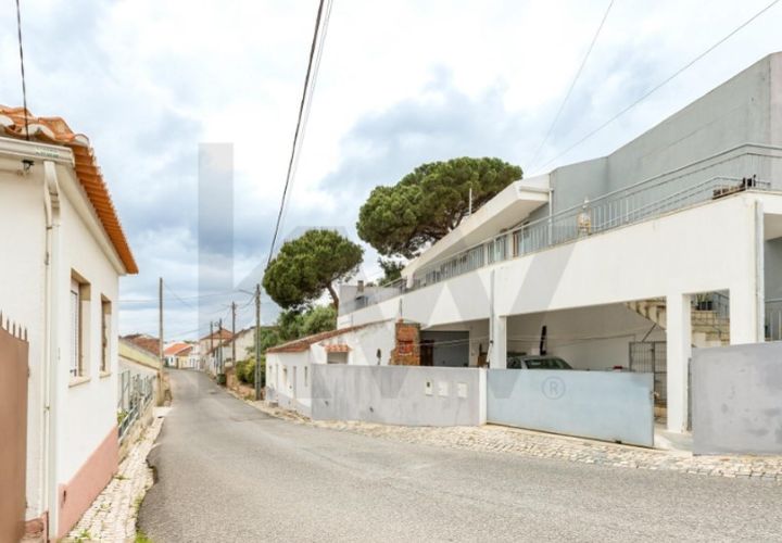 Villa i Alenquer, Lisbon, Alenquer - € 475.000 | Ref: KWPT-032520 - foto 1