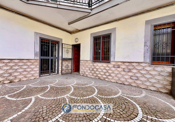 Leilighet i Aversa, Caserta, Aversa - € 100 000 | Ref: AVERSA - VIA FOSCOLO - foto 1