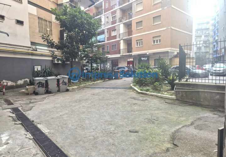 Garage i Naples, Naples, Naples - € 120.000 | Ref: vomero.d - foto 1
