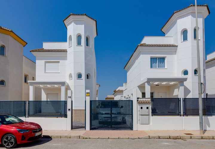 Rækkehus i San Fulgencio, Alicante, San Fulgencio - € 280.000 | Ref: 475445__COMPLEX__247/13477 - foto 1