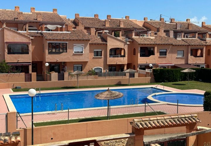 Leilighet i Torrevieja, Alicante, Torrevieja - € 220 000 | Ref: MLSC6344468/13477 - foto 1