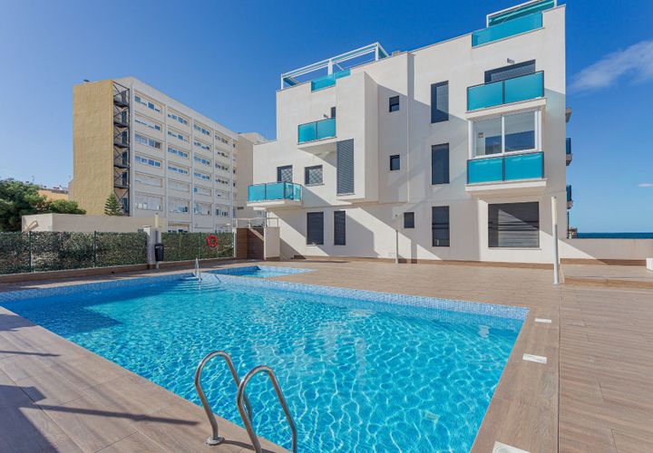 Leilighet i Torrevieja, Alicante, Torrevieja - € 175 000 | Ref: MLSC8862503/13477 - foto 1