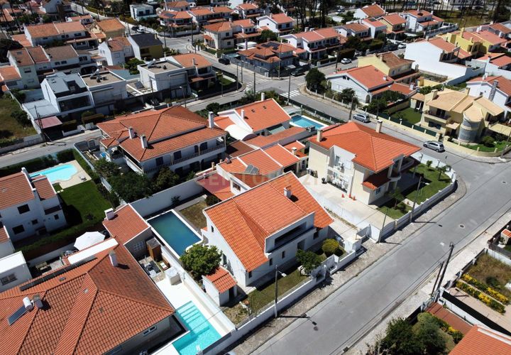 Villa i Almada, Setubal, Almada - € 695.000 | Ref: C0443-00528 - foto 1