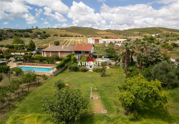 Villa i Bensafrim, Faro, Bensafrim - € 385.000 | Ref: ACA901 - foto 1