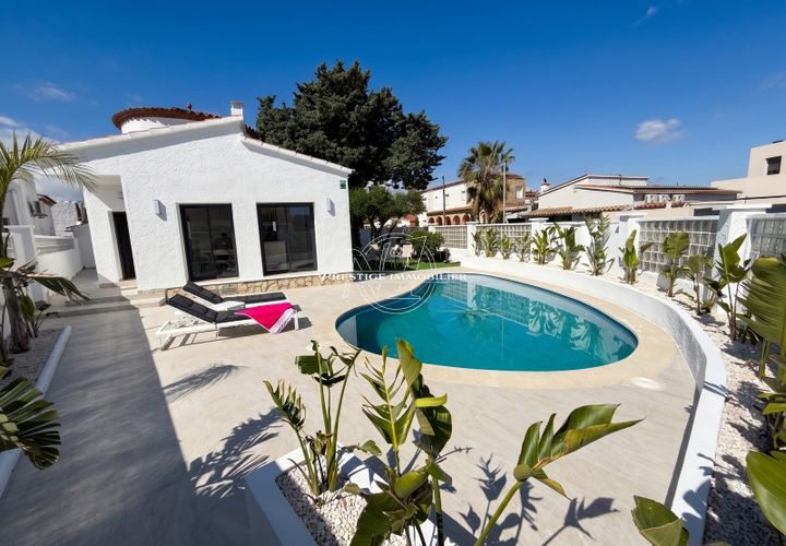 Villa a Empuriabrava, Gerona, Empuriabrava - € 630.000 | Ref: 6549/JF-N1IMMOFRESP - foto 1