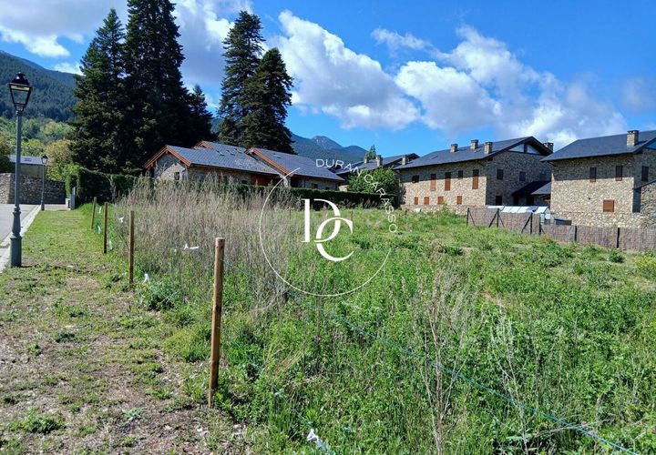 Helårsgrund i Das, Gerona, Das - € 450.000 | Ref: 6347 - foto 1