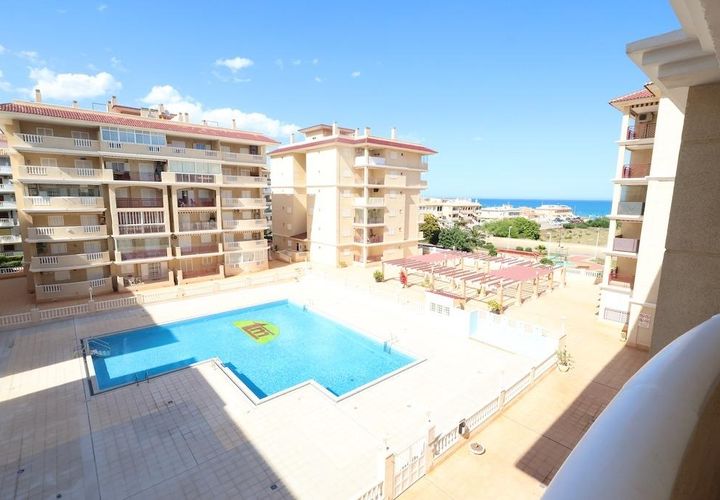 Leilighet i Torrevieja, Alicante, Torrevieja - € 240 000 | Ref: MLSC4800832 - foto 1