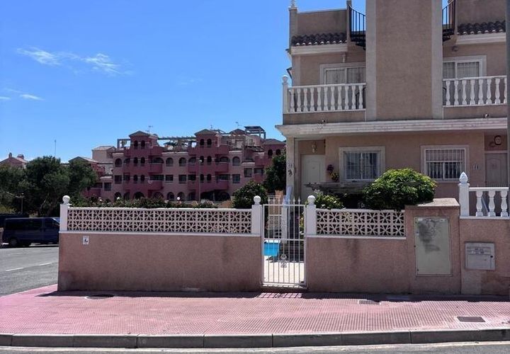 Rækkehus i Orihuela Costa, Alicante, Orihuela Costa - € 219.000 | Ref: AM-02253/8919 - foto 1