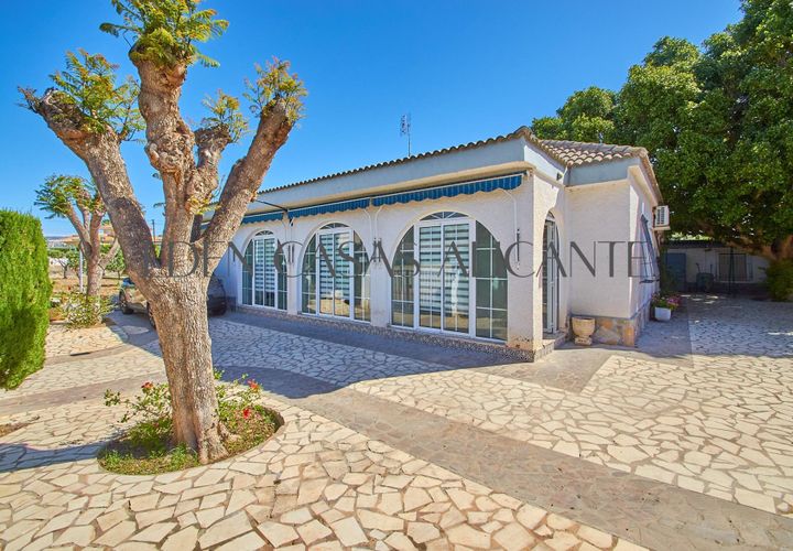 Villa i Busot, Alicante, Busot - € 370.000 | Ref: 01494/8734 - foto 1
