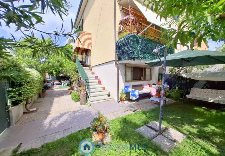 Villa i Padua, Padua, Padua - € 240.000 | Ref: MLS2178-1195 - foto 1