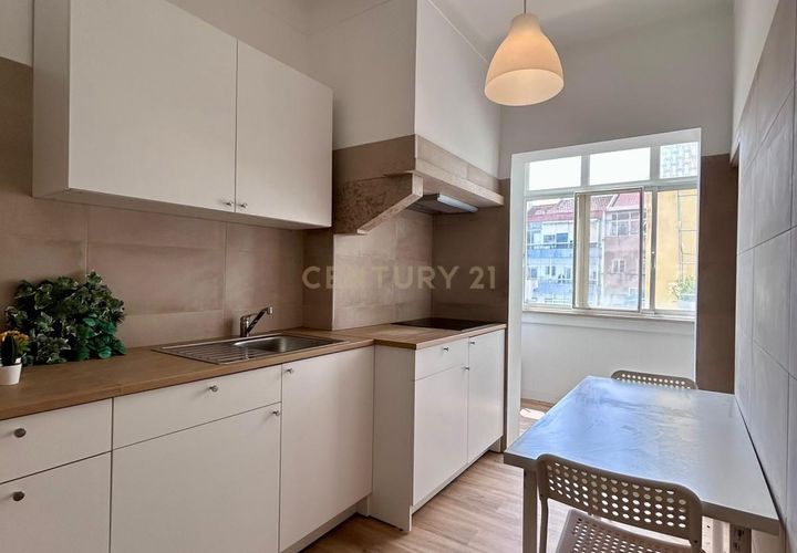 Lejlighed i Loures, Lisbon, Loures - € 300.000 | Ref: C0222-07035 - foto 1