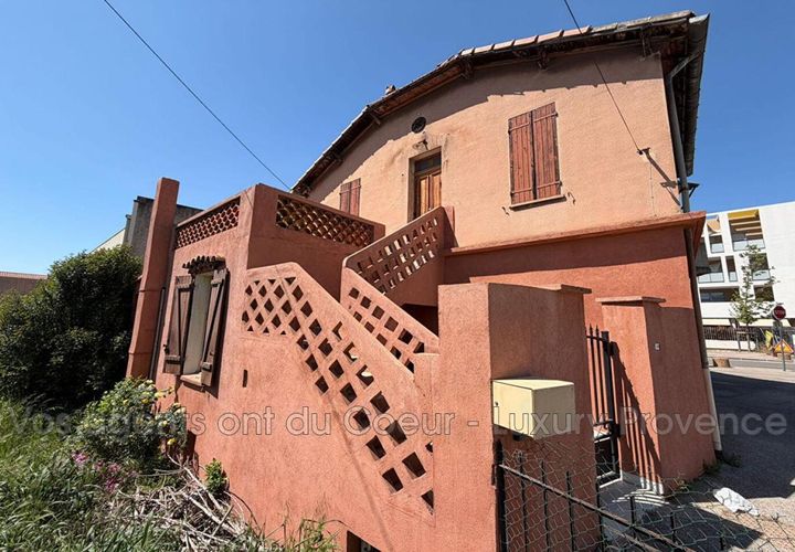 Villa a Gardanne, Bouches-du-Rhone, Gardanne - € 349.900 | Ref: 889V1906M - foto 1