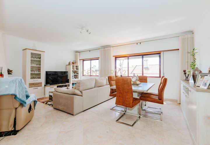 Lejlighed i Odivelas, Lisbon, Odivelas - € 425.000 | Ref: C0383-01411 - foto 1