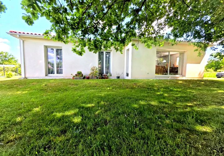 Villa a Vertheuil, Gironde, Vertheuil - € 243.000 | Ref: 279-CDM - foto 1