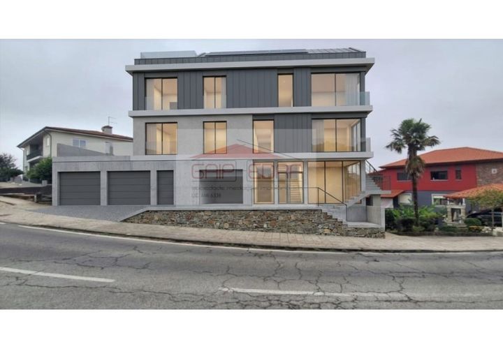 Helårsgrund i Lousada, Porto, Lousada - € 200.000 | Ref: 260507 - foto 1