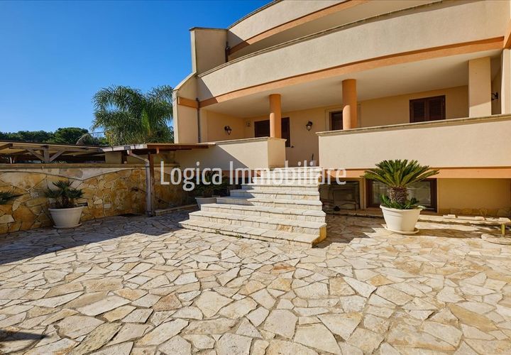Villa a Nardo, Lecce, Nardo - € 390.000 | Ref: VL401 - foto 1