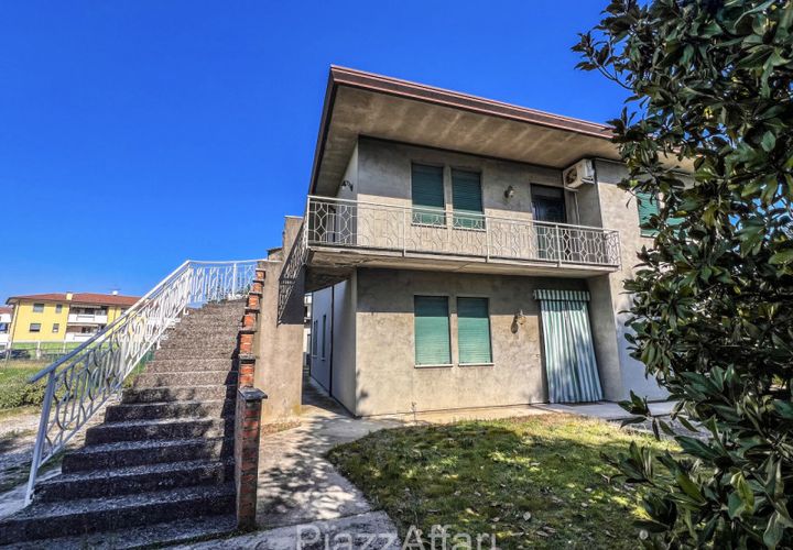 Villa a Brugine, Padua, Brugine - € 260.000 | Ref: BRU71 - foto 1