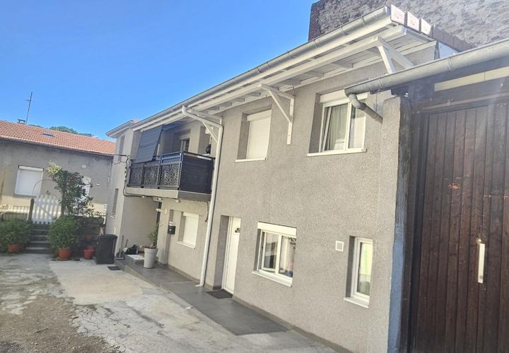 Villa i Saint-Etienne, Loire, Saint-Etienne - € 209.000 | Ref: GV798 - foto 1