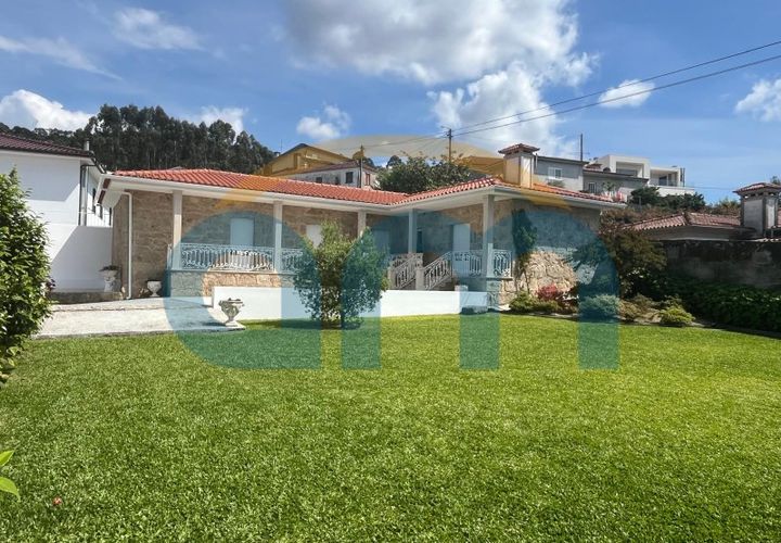 Villa a Barcelos, Braga, Barcelos - € 1.000/mes | Ref: REF AM 1095 - foto 1