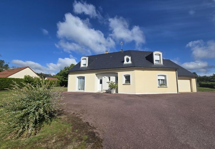Villa i Auvers-le-Hamon, Sarthe, Auvers-le-Hamon - € 311.700 | Ref: 164_DME-0026283 - foto 1