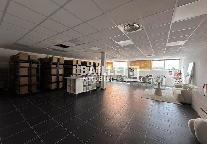 L'establiment comercial a Biot, Alpes-Maritimes, Biot - € 1.280/mes | Ref: 0393 - foto 1