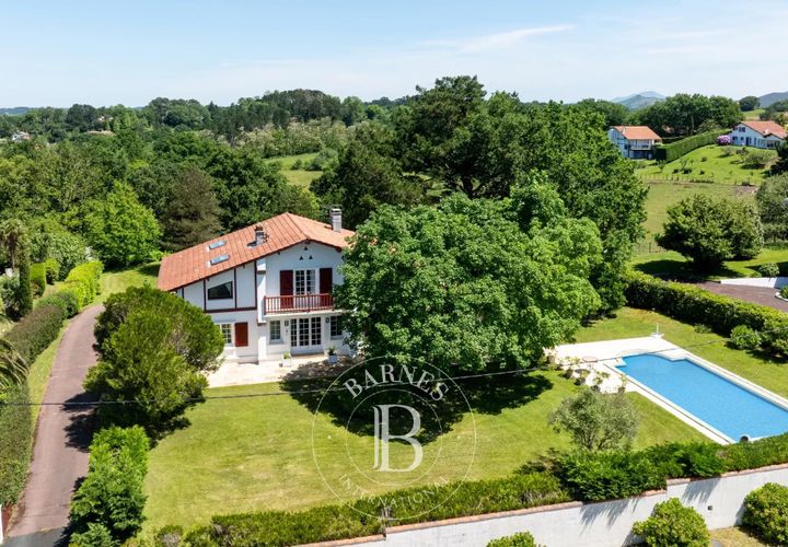 Villa a Urrugne, Pyrenees-Atlantiques, Urrugne - € 990.000 | Ref: M1857 - foto 1