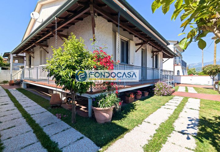 Villa i Camaiore, Lucca, Camaiore - € 480.000 | Ref: fdm688 - foto 1