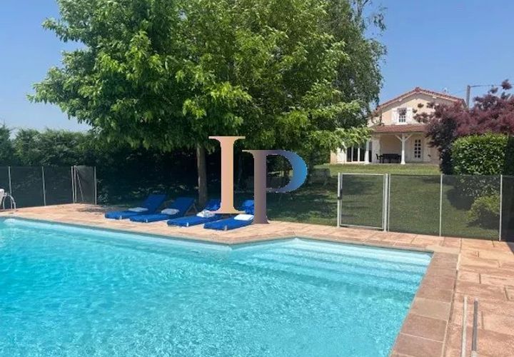 Villa i Charlieu, Loire, Charlieu - € 350.000 | Ref: 4568 - foto 1