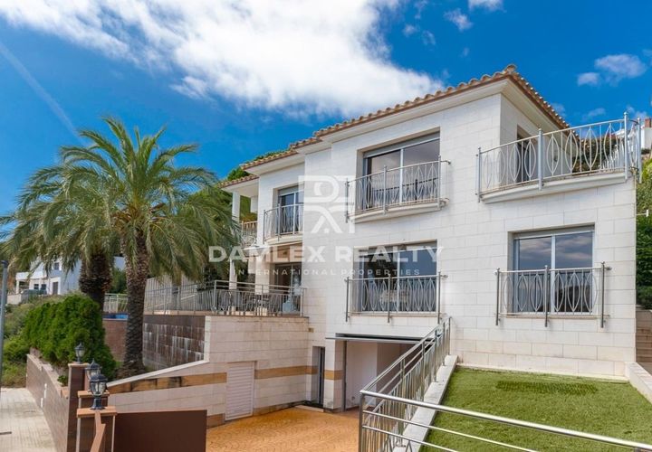 Villa a Lloret De Mar, Gerona, Lloret De Mar - € 1.500.000 | Ref: 72408 - foto 1