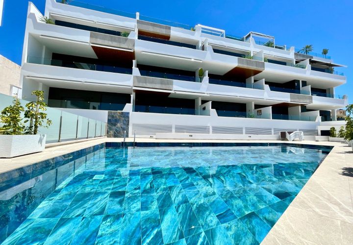Lejlighed i Benijofar, Alicante, Benijofar - € 329.900 | Ref: MLSC2077920/13477 - foto 1