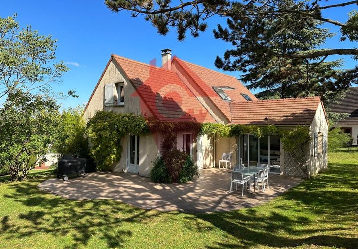 Villa i Orgeval, Yvelines, Orgeval - € 1.990/måned | Ref: getkey_u_529910861 - foto 1