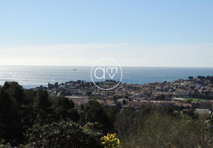 Villa i Carqueiranne, Var, Carqueiranne - € 1.198.000 | Ref: getkey_u_529600493 - foto 1