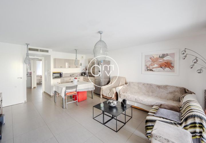 Lejlighed i Hyeres, Var, Hyeres - € 325.000 | Ref: getkey_u_529600622 - foto 1