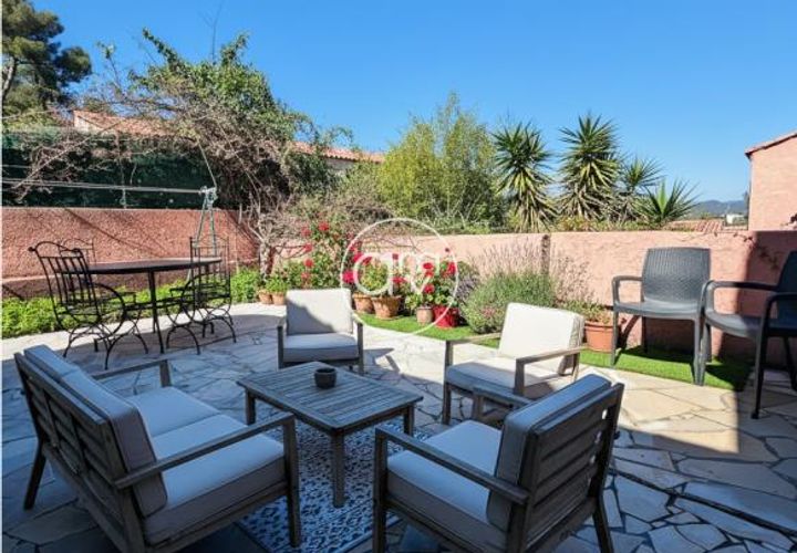 Villa a Hyeres, Var, Hyeres - € 319.000 | Ref: getkey_u_529601564 - foto 1