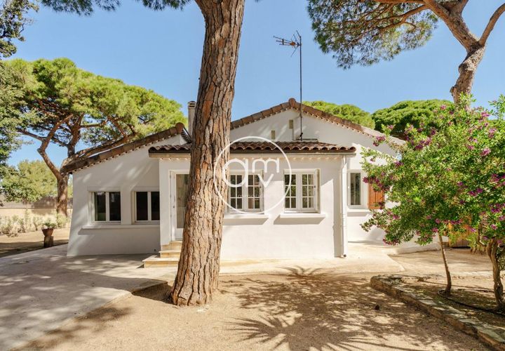Villa a Hyeres, Var, Hyeres - € 789.000 | Ref: getkey_u_529601633 - foto 1