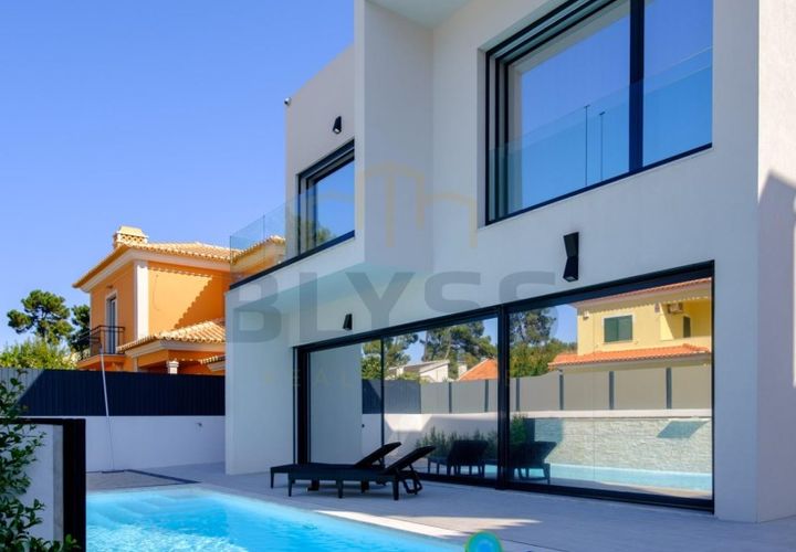 Villa i Almada, Setubal, Almada - € 1.000.000 | Ref: 3047A - foto 1