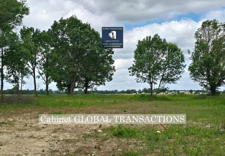Helårsgrund i Saintes, Charente-Maritime, Saintes - € 47.300 | Ref: 147 - foto 1