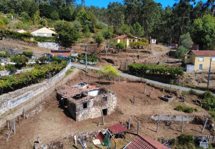 Villa i Amares, Braga, Amares - € 34.000 | Ref: AVV-005-041 - foto 1