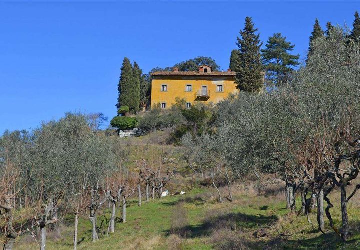 Farm hus i Rufina, Florence, Rufina - € 319.000 | Ref: C162-1157697 - foto 1