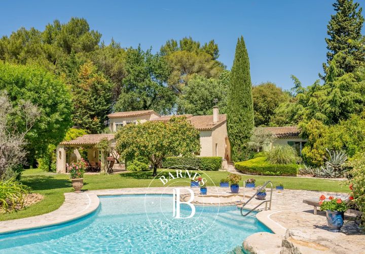 Villa i Ventabren, Bouches-du-Rhone, Ventabren - € 1.550.000 | Ref: 87016708 - foto 1