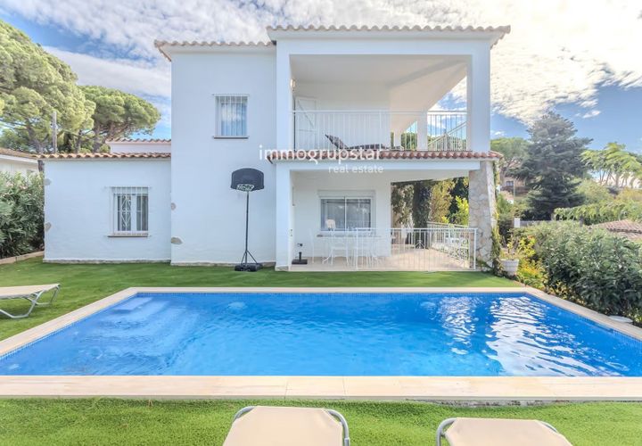 Villa i Platja D'aro, Gerona, Platja D'aro - € 690.000 | Ref: 1402 - foto 1