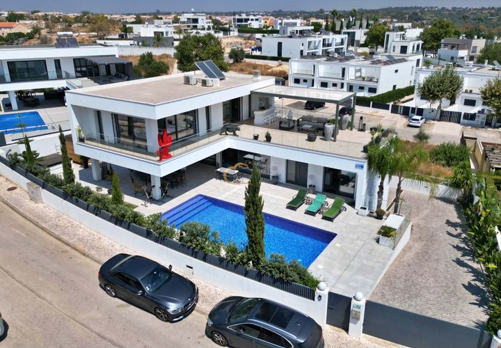 Villa a Alcantarilha, Faro, Alcantarilha - € 1.250.000 | Ref: OP154 - foto 1