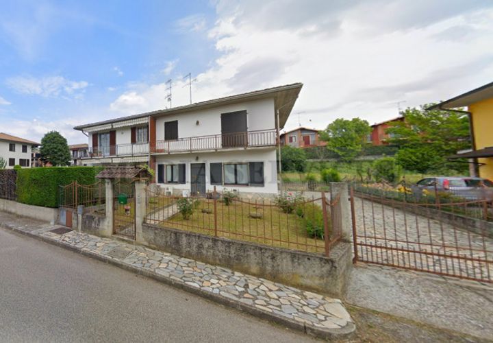 Villa a Casteggio, Pavia, Casteggio - € 210.000 | Ref: GB_510 - foto 1