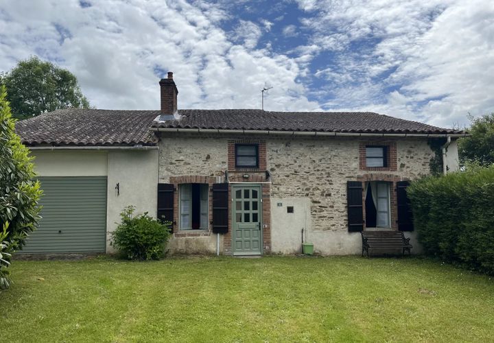 Villa a Le Dorat, Haute-Vienne, Le Dorat - € 159.999 | Ref: CB-13605 - foto 1