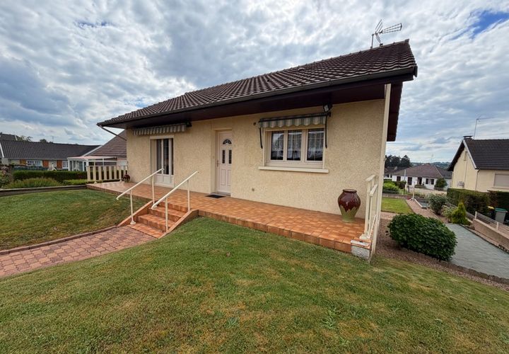 Villa a Gueugnon, Saone-et-Loire, Gueugnon - € 140.000 | Ref: 340939560965 - foto 1