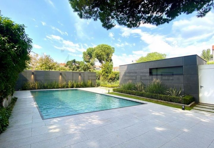 Villa i Carcavelos, Lisbon, Carcavelos - € 1.300.000 | Ref: P5048 - foto 1