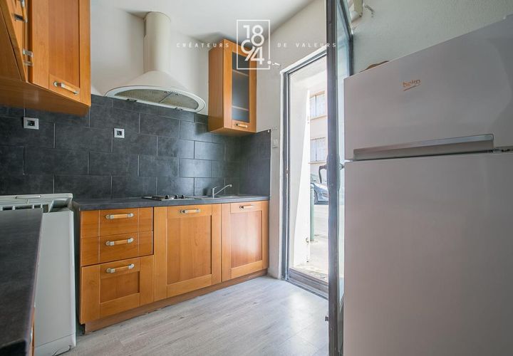 Lejlighed i Marseille, Bouches-du-Rhone, Marseille - € 105.000 | Ref: L88D-QZM-VN6 - foto 1