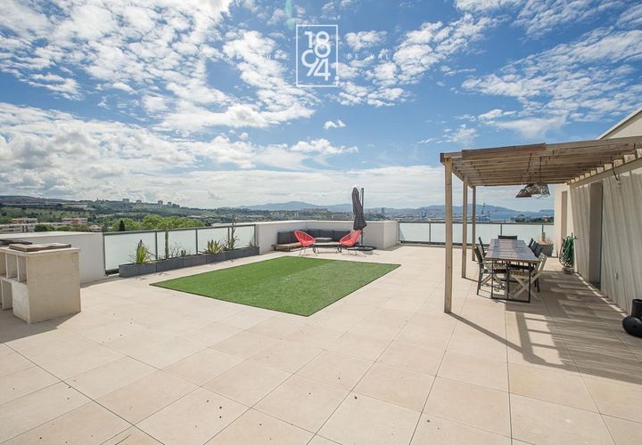 Penthouse i Marseille, Bouches-du-Rhone, Marseille - € 377.000 | Ref: ZN0J-7TT-TWS - foto 1