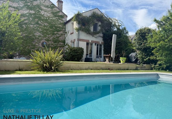 Villa i Orleans, Loiret, Orleans - € 832.000 | Ref: 340931612475 - foto 1
